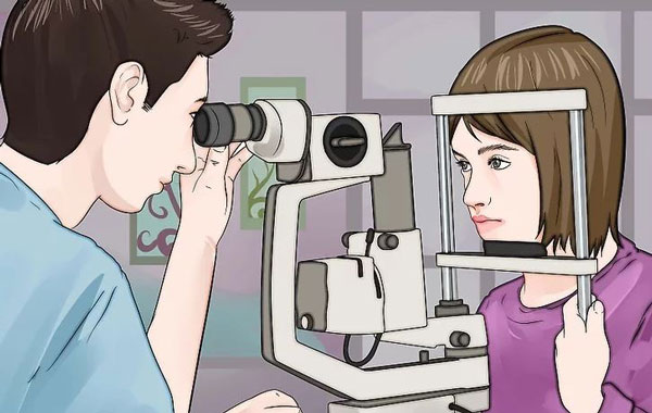 معاینه چشم توسط پزشک