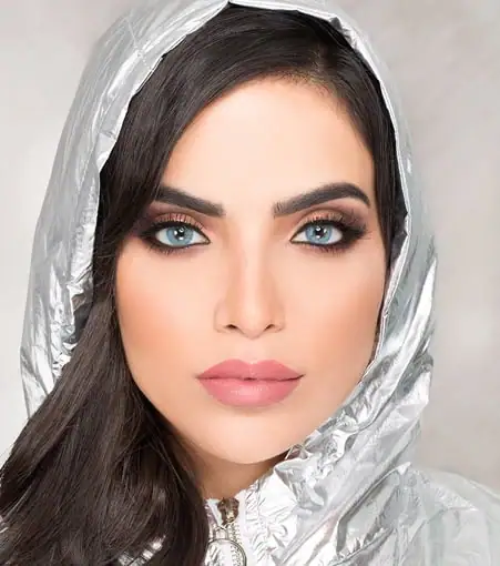 خرید لنز رنگی آبی ویکتوریا دیوا می