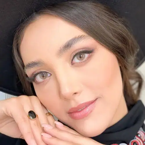 خرید لنز رنگی عسلی شیخ بیوتی هیزلنات