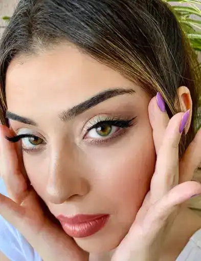 خرید لنز رنگی سبز عسلی هیپنوس استار گرین