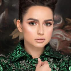 خرید لنز نچرال لیمیت لا گرین
