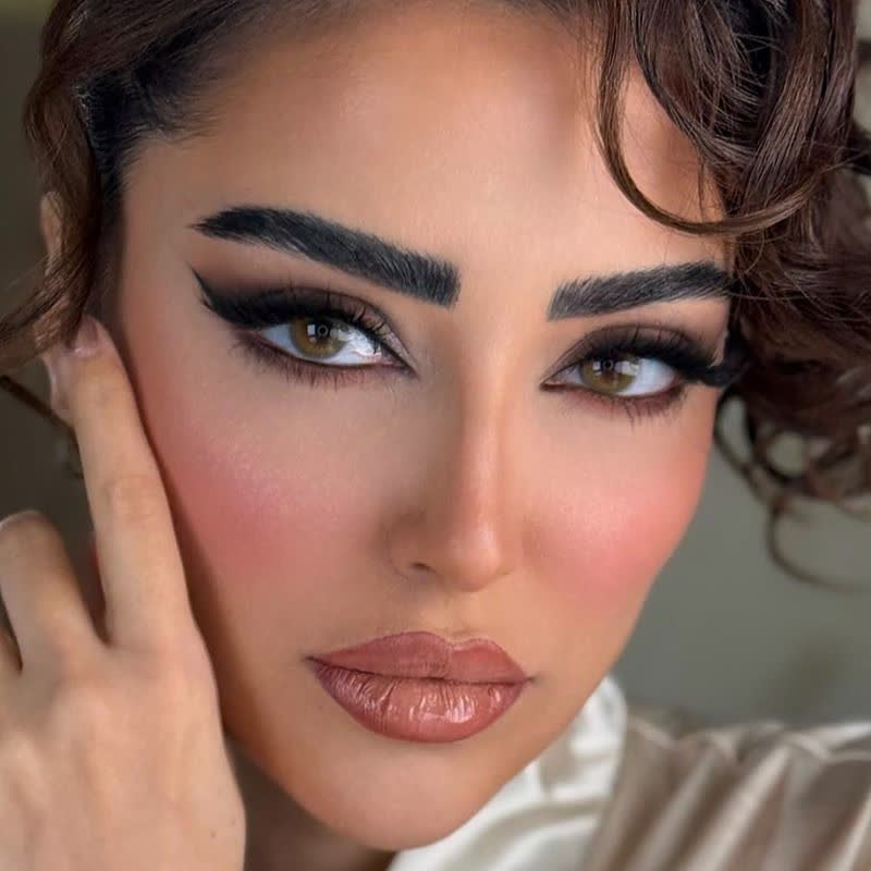 لنز رنگی طوسی عسلی دهب اسموکی - Image 2