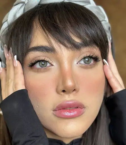 خرید لنز رنگی طوسی سبز سلنا لائوس