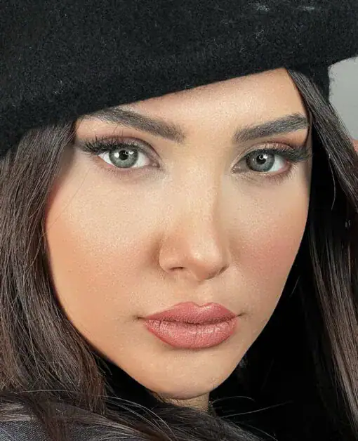 خرید لنز رنگی طوسی سبز یونیک اریکا