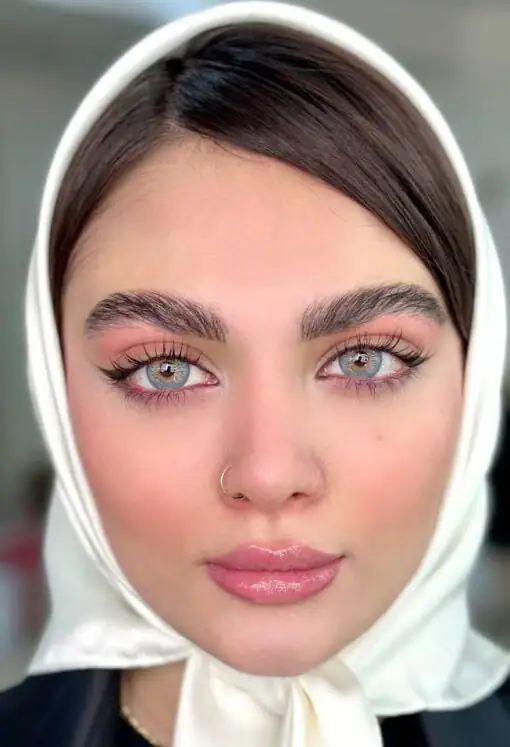خرید لنز رنگی طوسی آبی یونیک کلاسیک گری