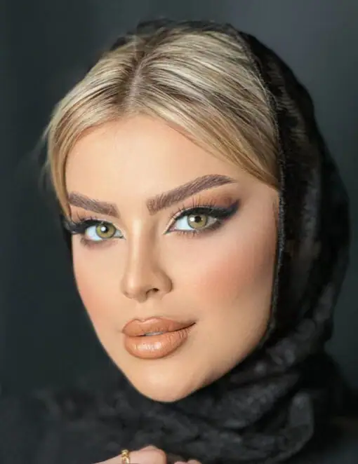خرید لنز رنگی سبز عسلی سلنا گرین هانی