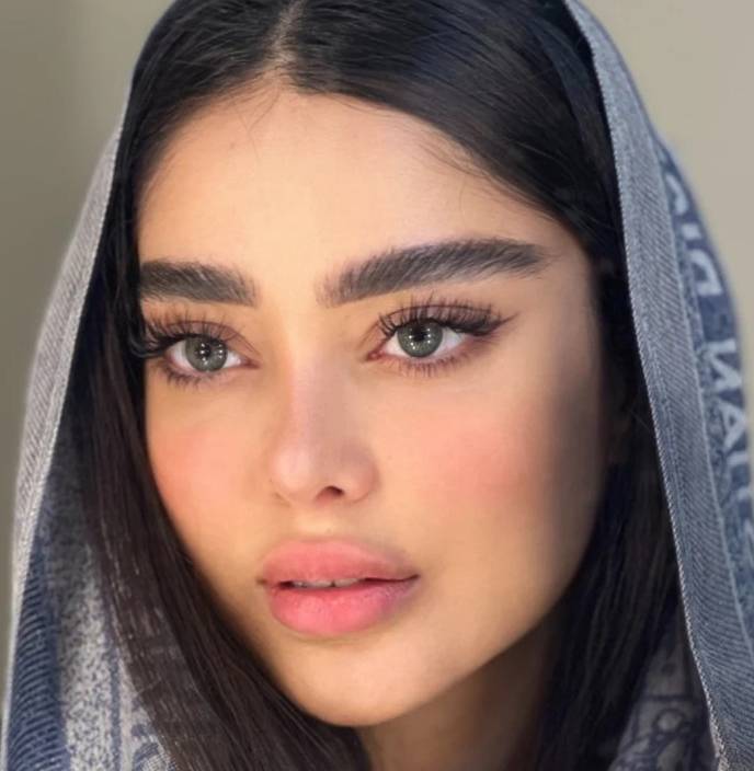 لنز رنگی سبز رز آلیس گرین