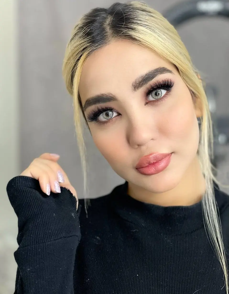 لنز نمرهدار رنگی طوسی سبز دور محو ICE COLOR